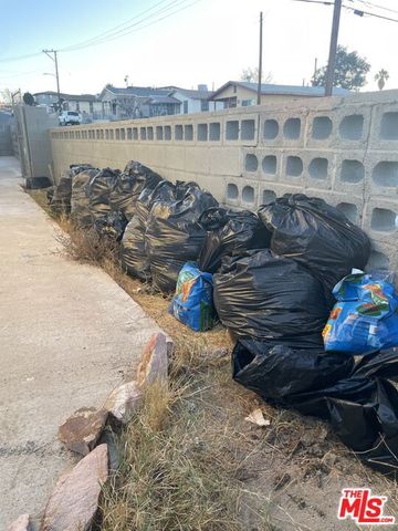 209 S 1st Avenue, Barstow, CA 92311