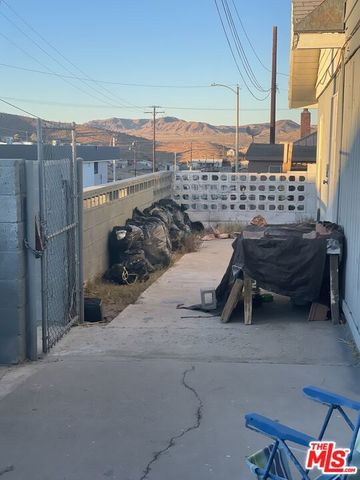 209 S 1st Avenue, Barstow, CA 92311