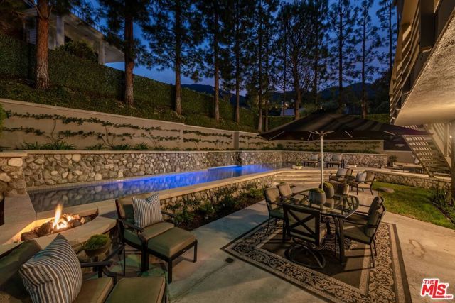 17765 Camino De Yatasto, Pacific Palisades (los Angeles), CA 90272