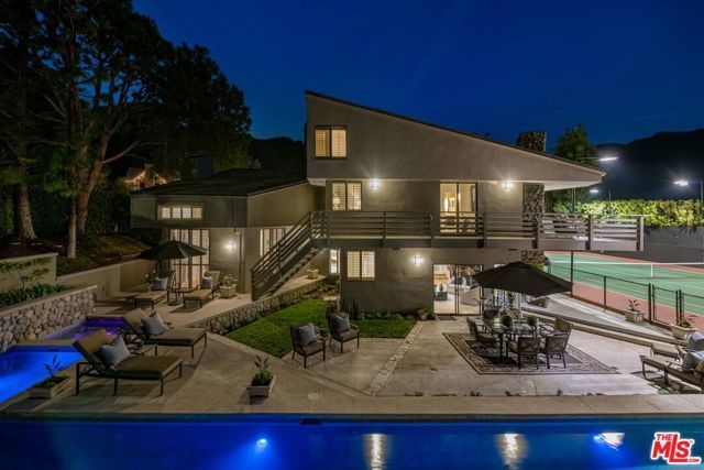 17765 Camino De Yatasto, Pacific Palisades (los Angeles), CA 90272