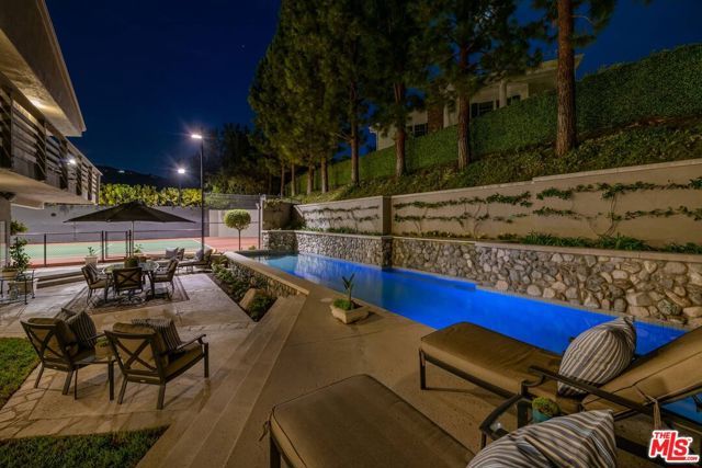 17765 Camino De Yatasto, Pacific Palisades (los Angeles), CA 90272