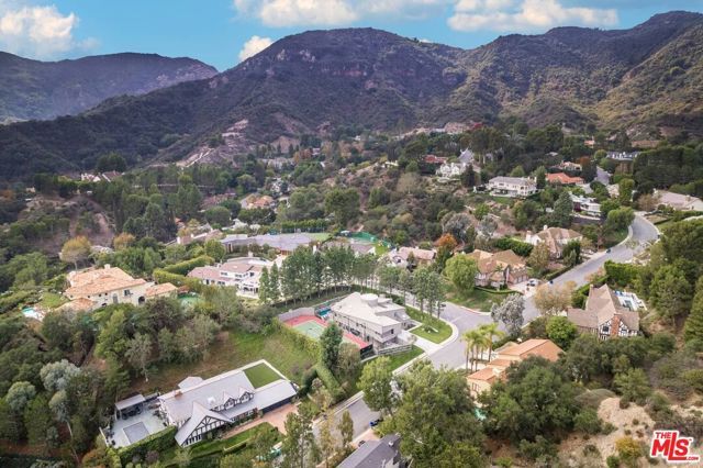 17765 Camino De Yatasto, Pacific Palisades (los Angeles), CA 90272