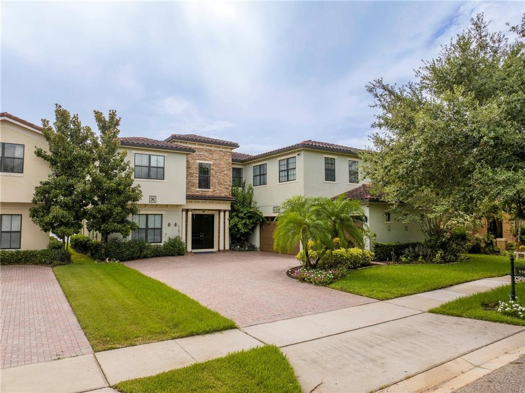 11015 MOBBERLEY CIRCLE, Orlando, FL 32832