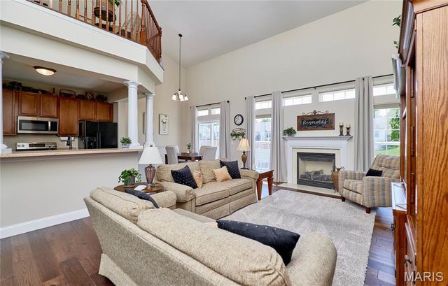 111 Berry Manor Circle, St Charles, MO 63376
