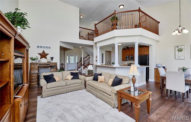 111 Berry Manor Circle, St Charles, MO 63376
