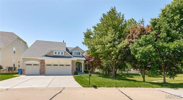 111 Berry Manor Circle, St Charles, MO 63376