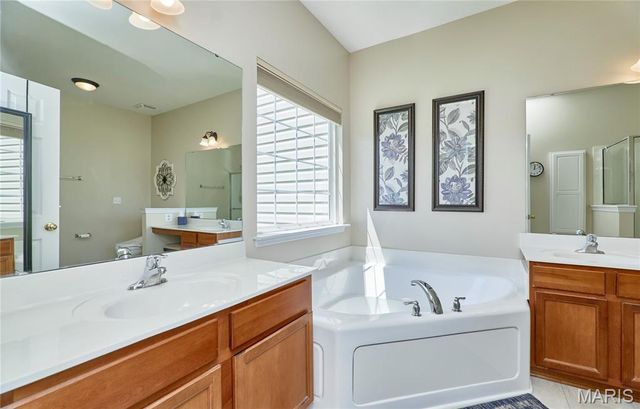 111 Berry Manor Circle, St Charles, MO 63376
