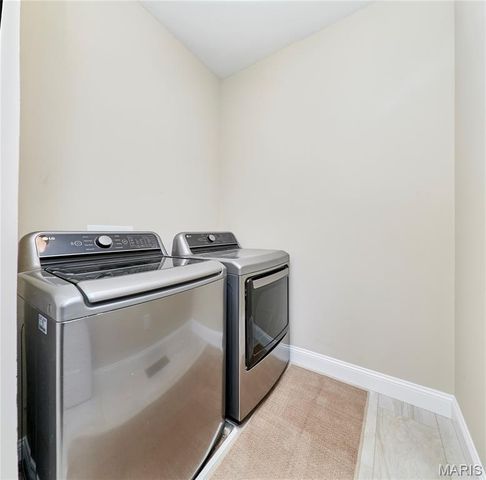 111 Berry Manor Circle, St Charles, MO 63376