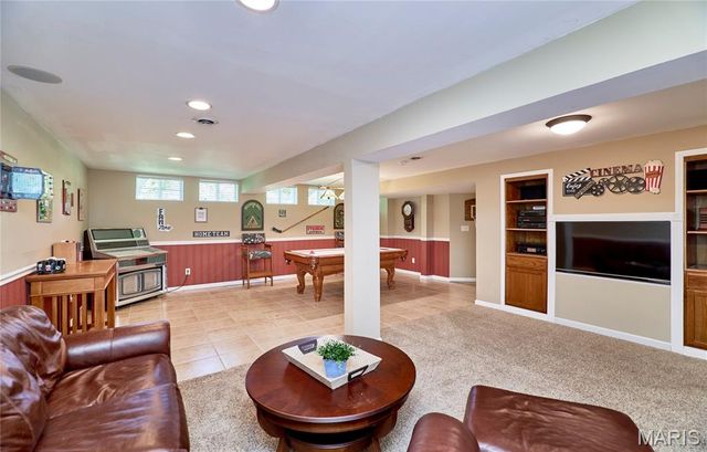 111 Berry Manor Circle, St Charles, MO 63376