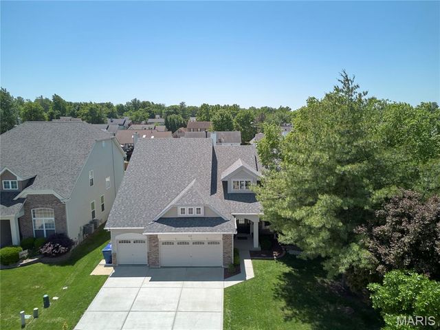 111 Berry Manor Circle, St Charles, MO 63376