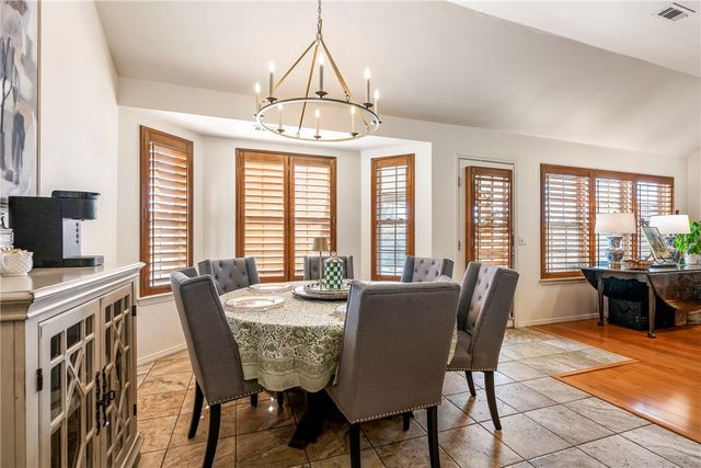 2710 W Wood Street, Rogers, AR 72756