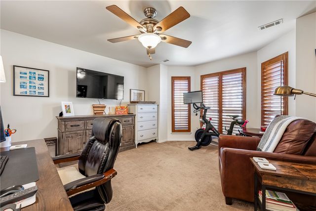 2710 W Wood Street, Rogers, AR 72756