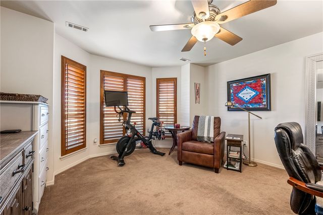 2710 W Wood Street, Rogers, AR 72756