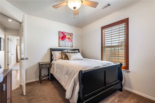 2710 W Wood Street, Rogers, AR 72756