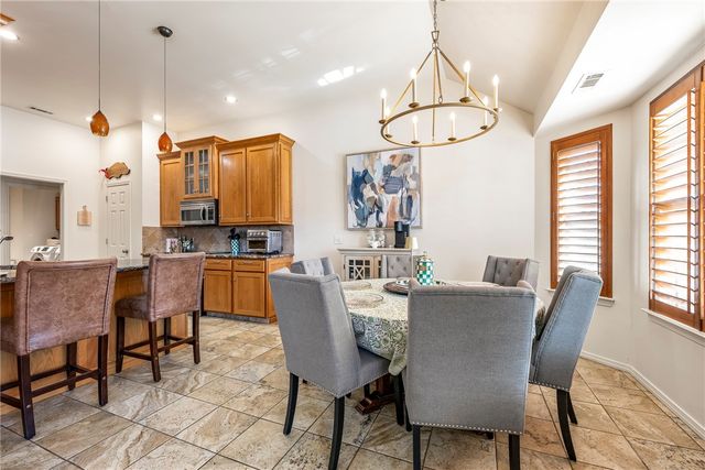 2710 W Wood Street, Rogers, AR 72756