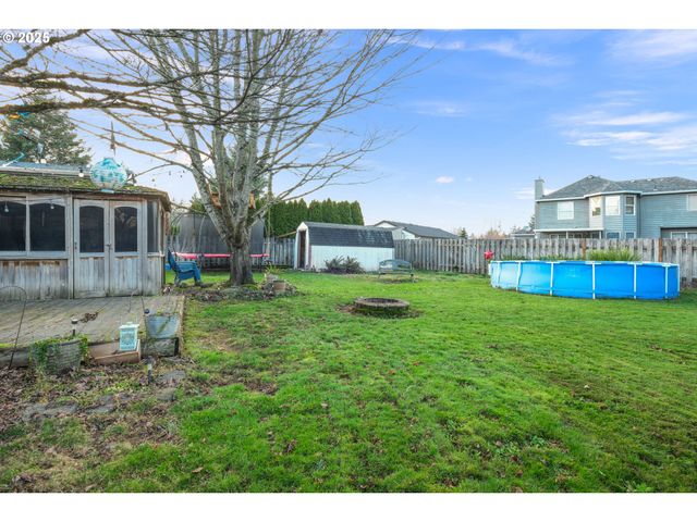 1660 Se LEWELLYN Ave, Troutdale, OR 97060