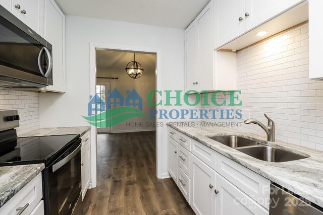 10319 Osprey Drive, Pineville, NC 28134