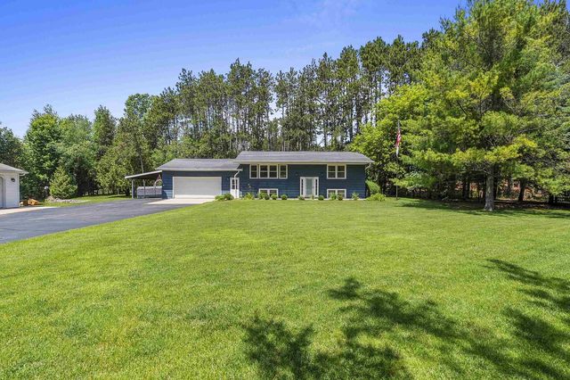 131 DEKARD ROAD, Little Suamico, WI 54141