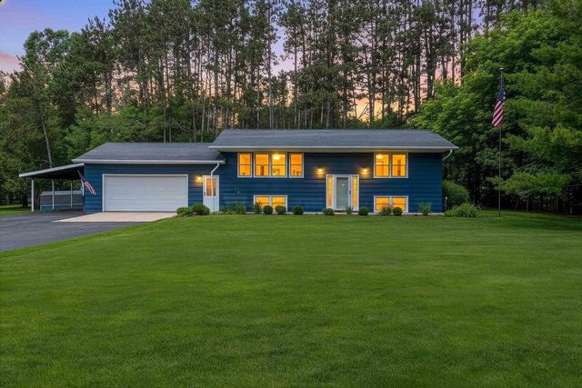 131 DEKARD ROAD, Little Suamico, WI 54141