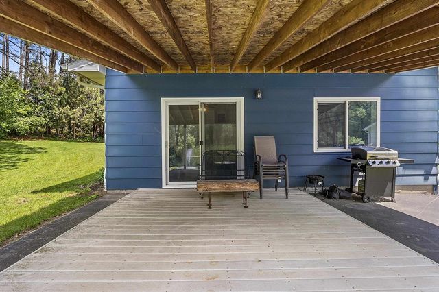 131 DEKARD ROAD, Little Suamico, WI 54141