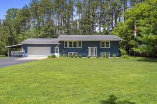 131 DEKARD ROAD, Little Suamico, WI 54141
