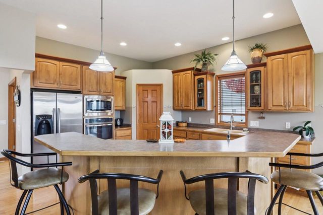 6784 Tartan Trail, Sun Prairie, WI 53590