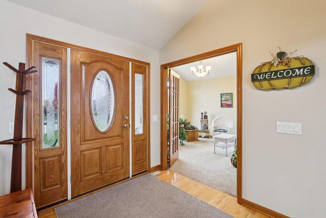 6784 Tartan Trail, Sun Prairie, WI 53590