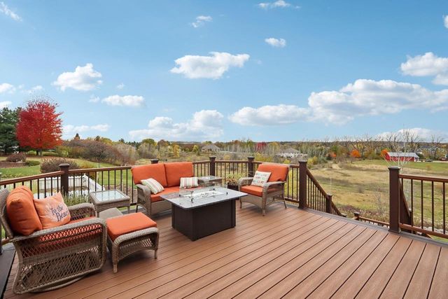 6784 Tartan Trail, Sun Prairie, WI 53590