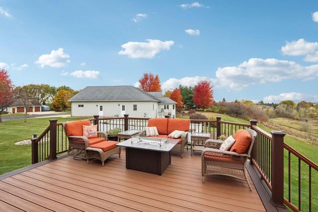 6784 Tartan Trail, Sun Prairie, WI 53590