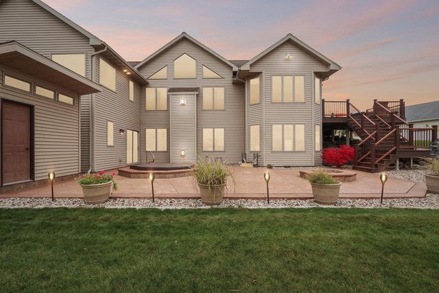 6784 Tartan Trail, Sun Prairie, WI 53590