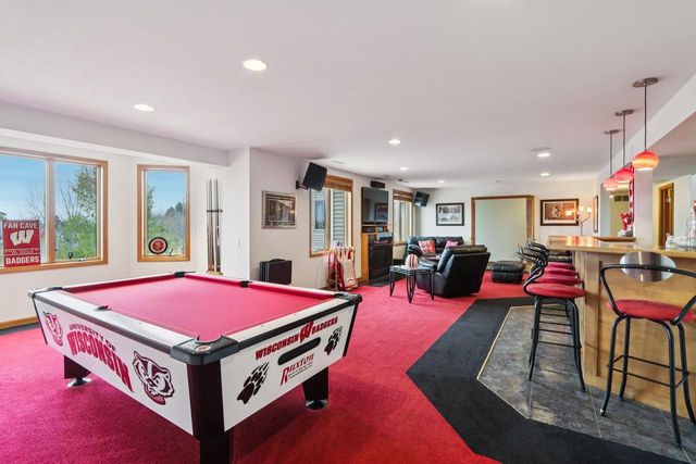 6784 Tartan Trail, Sun Prairie, WI 53590