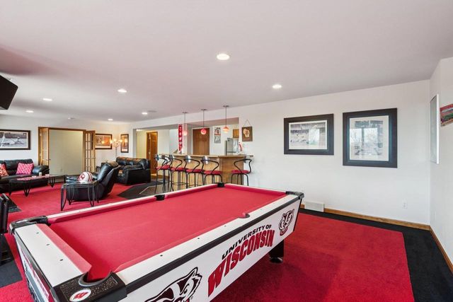 6784 Tartan Trail, Sun Prairie, WI 53590