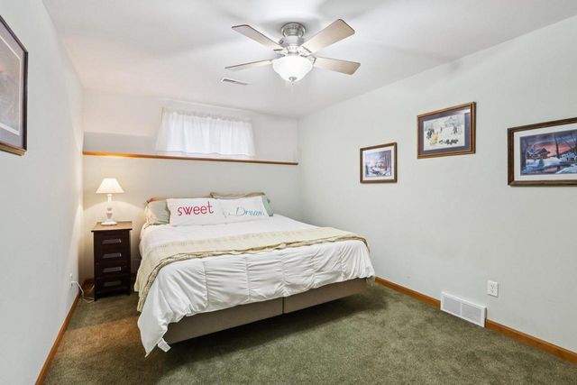 6784 Tartan Trail, Sun Prairie, WI 53590