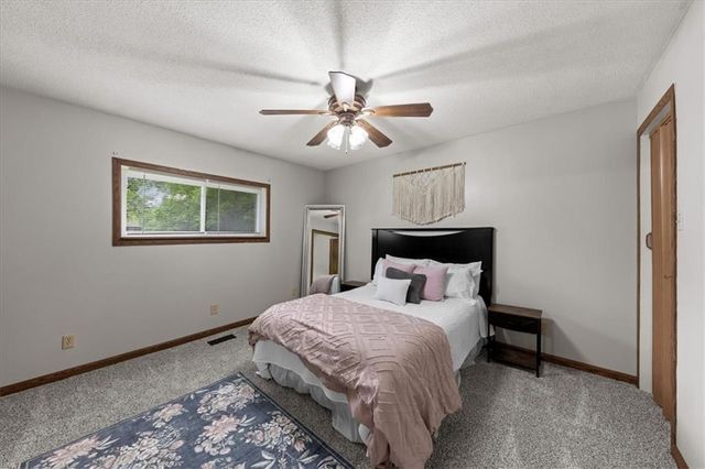 403 N Johnson Drive, Odessa, MO 64076