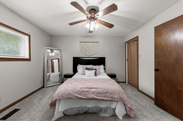 403 N Johnson Drive, Odessa, MO 64076