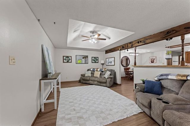 403 N Johnson Drive, Odessa, MO 64076