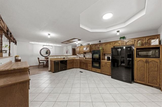 403 N Johnson Drive, Odessa, MO 64076