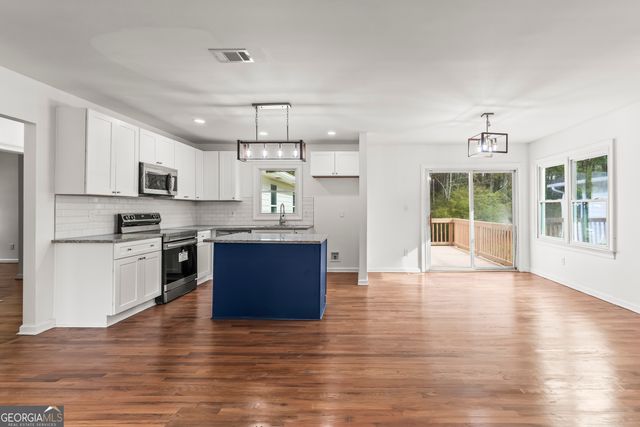 32 Hillcrest Drive SE, Austell, GA 30168