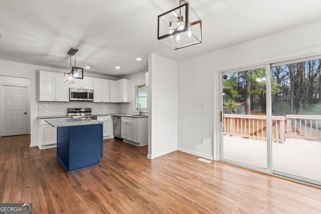 32 Hillcrest Drive SE, Austell, GA 30168