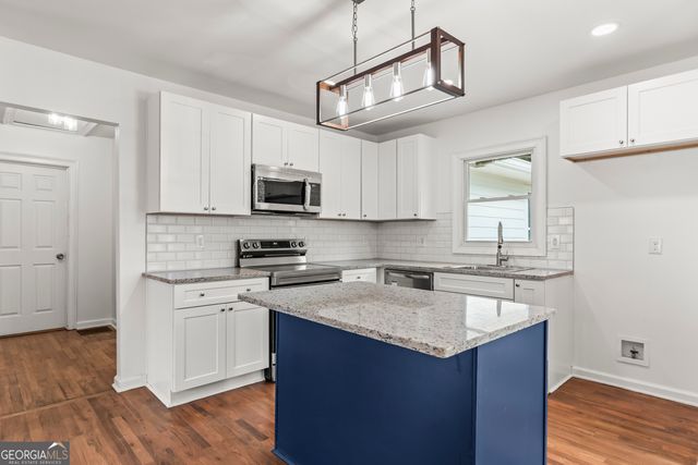 32 Hillcrest Drive SE, Austell, GA 30168