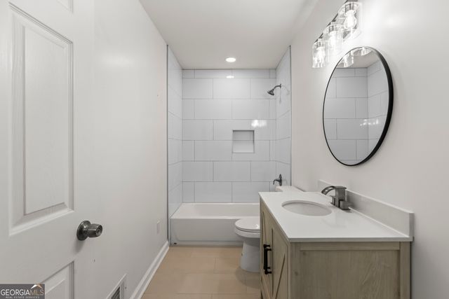 32 Hillcrest Drive SE, Austell, GA 30168