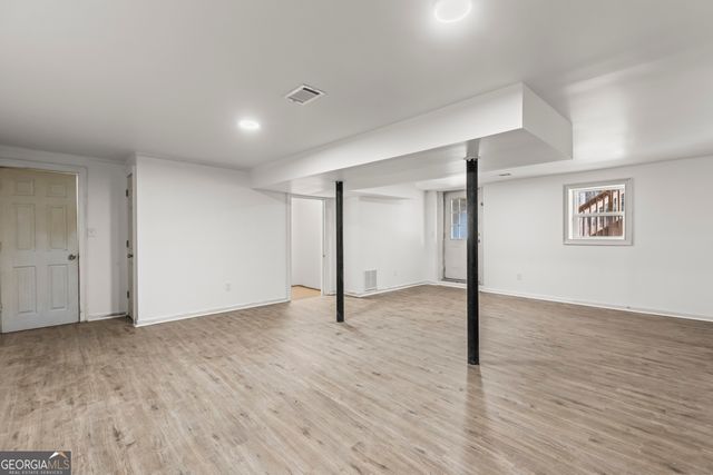 32 Hillcrest Drive SE, Austell, GA 30168