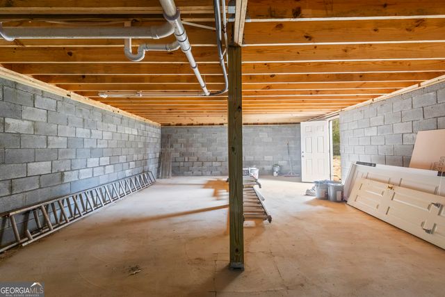 32 Hillcrest Drive SE, Austell, GA 30168