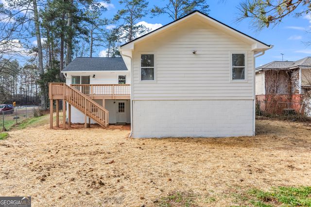 32 Hillcrest Drive SE, Austell, GA 30168