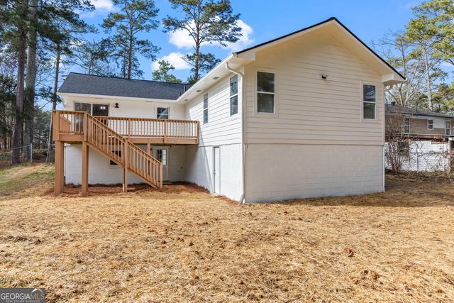 32 Hillcrest Drive SE, Austell, GA 30168