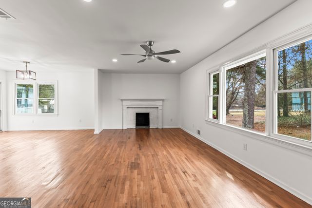 32 Hillcrest Drive SE, Austell, GA 30168