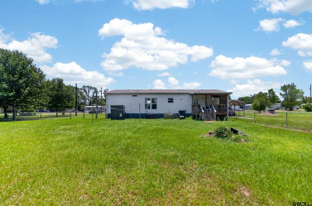 20765 Joe Paul Ln, Chandler, TX 75758