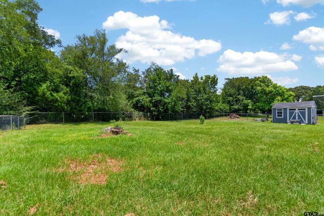 20765 Joe Paul Ln, Chandler, TX 75758