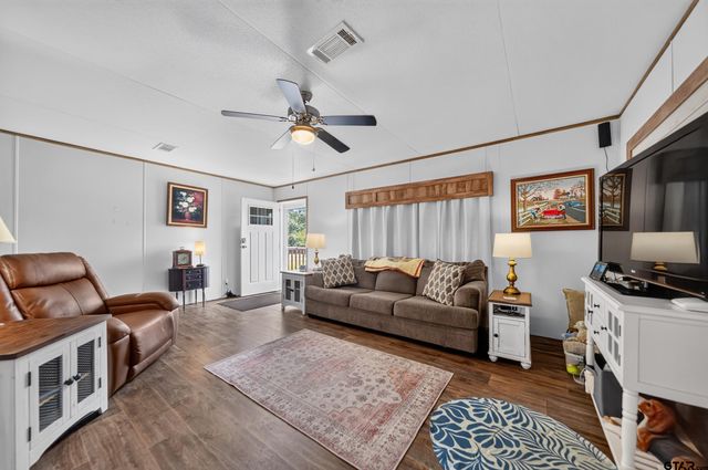 20765 Joe Paul Ln, Chandler, TX 75758