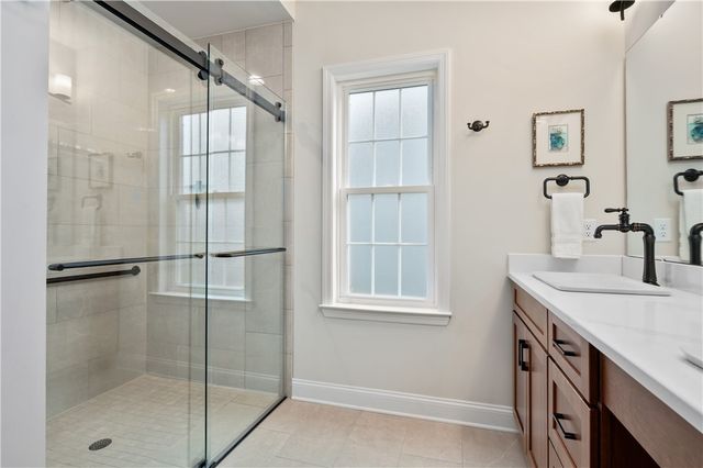 263 Liberty Blvd, Cecil, PA 15317